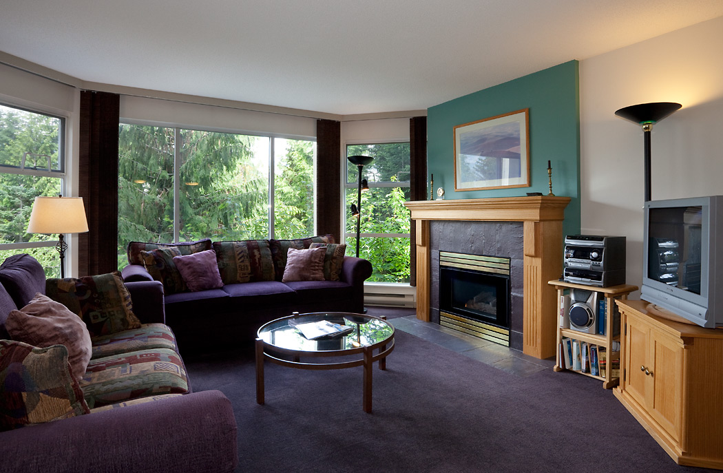 Whistler Woodrun Lodge 217 Living Area